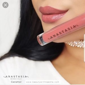 Anastasia Beverly Hills Makeup - New Anastasia Beverly hills lipgloss Anastasia Beverly Hills Makeup - New Anastasia Beverly hills lipgloss